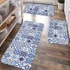 1/2/3개 블루 보헤미안 기하학 패턴 주방 매트 세트, 부드럽고 흡수성이 뛰어나고 내구성이 좋습니다. 모로칸 체크 무늬 세탁기 사용 가능한 폴리에스터 러너 러그이며, 가정 침대